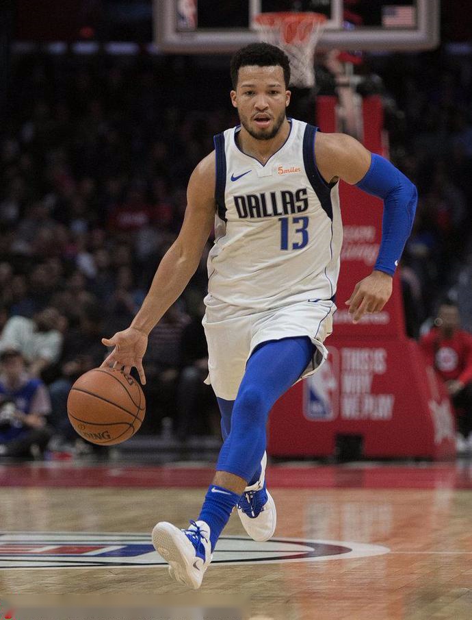 己的体坛成 己的体坛成