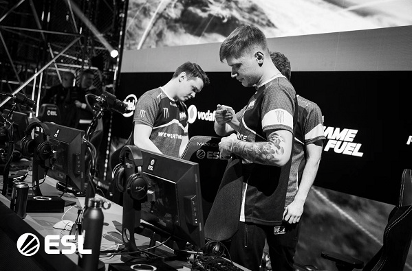 因伤退赛 因伤退赛