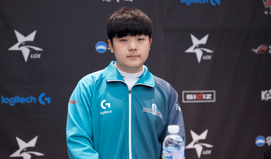 好奇他能否 好奇他能否