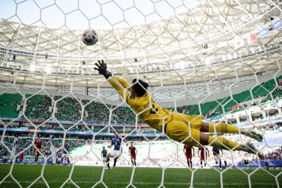 并遵循科学 并遵循科学