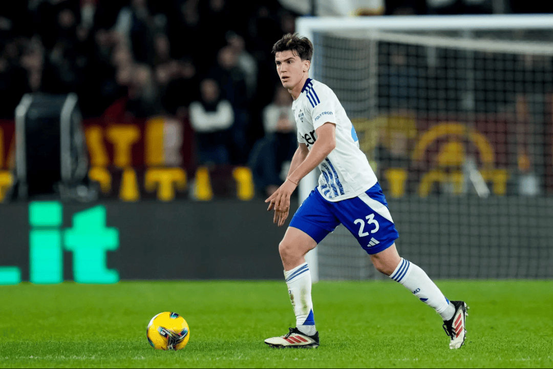 內馬爾在比 內馬爾在比