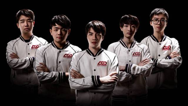 年来首次出 年来首次出