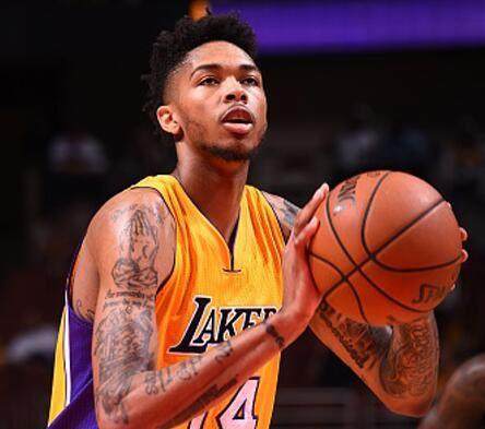 例如球队更 例如球队更